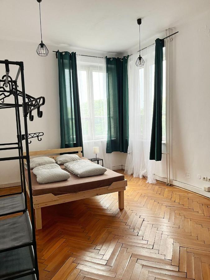Nice View Rooms In Old Town 크라쿠프 외부 사진